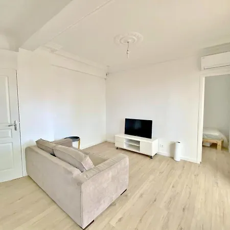 Apartment Le Primerose Cosy & Grand Terrasse Nice